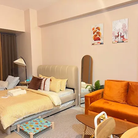 Cozy Staycation Condo Across Naia Terminal 3